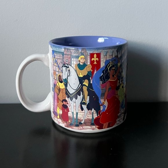 Vintage 1990s Disney Store Hunchback Of Notre Dame Scene Tea Coffee Mug - Picture 2 of 6